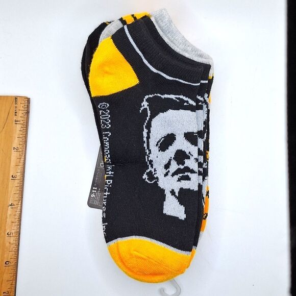 Bioworld Accessories - Mike Halloween Michael Meyers ankle socks bundle 5pk